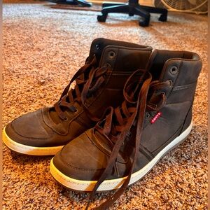 listing-status-banner